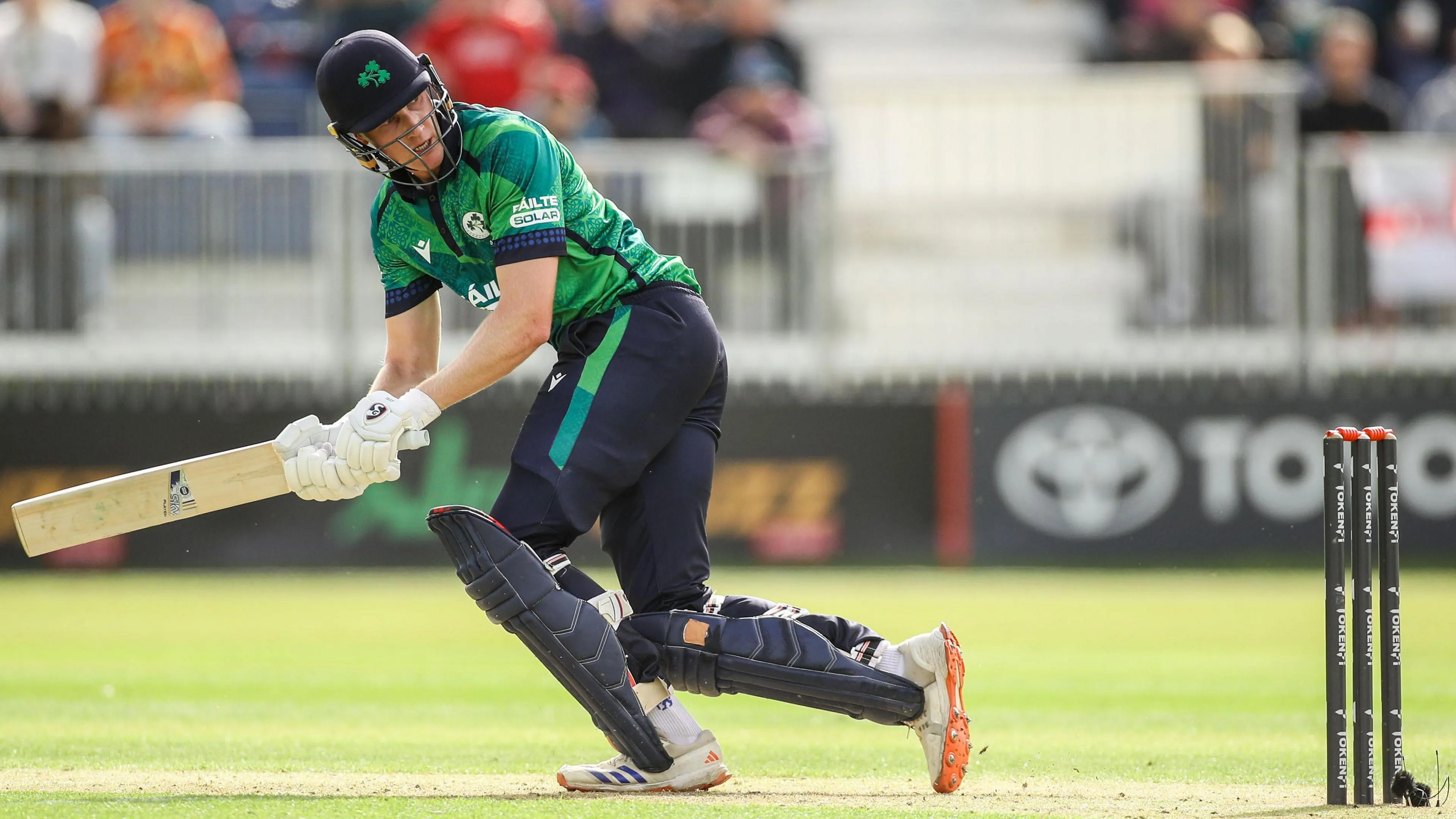 Salt Powers England to Maiden T20 Win Over Ireland