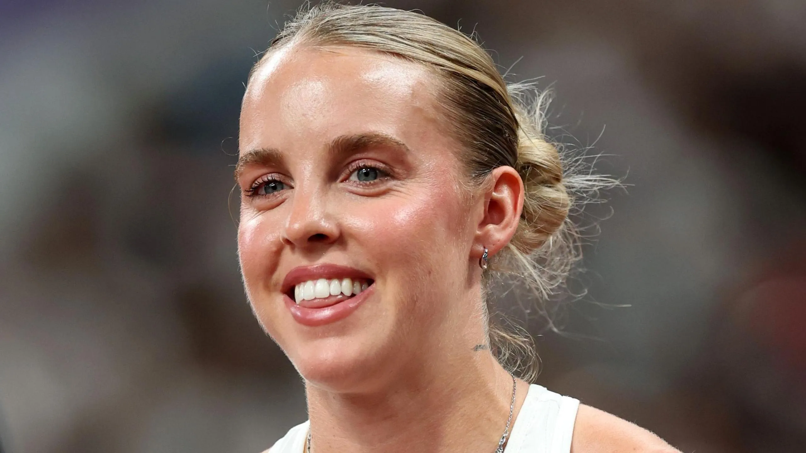 Hodgkinson Kicks off World Title Quest with Winning Start